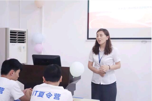 鄭州北大青鳥翔天信鴿夏令營第一期圓滿結束