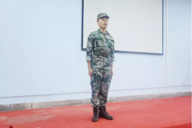 鄭州北大青鳥翔天信鴿啟蒙星新生軍訓(xùn)強(qiáng)勢來襲