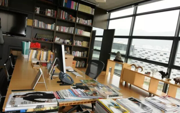 王石:書房一樣的辦公室